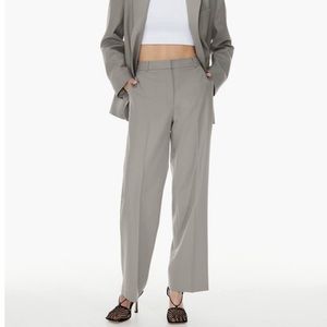 Aritzia Babaton The Effortless Pant